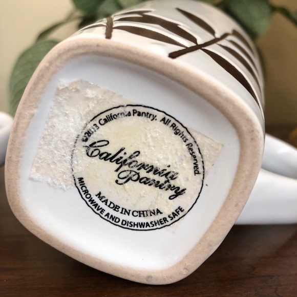 - Anthropologie 2 pc mug set - white with brown leaves - Picture 6 of 9